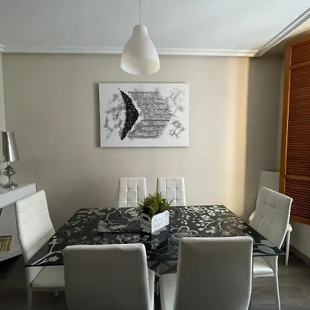 Misericorde I By Aroom - Vut Le 566 아파트 레온