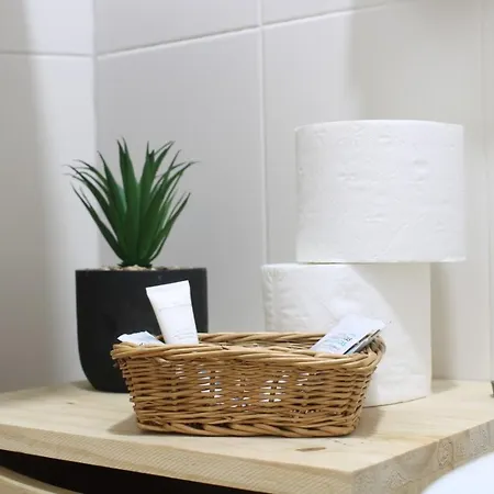 Misericorde I By Aroom - Vut Le 566 아파트